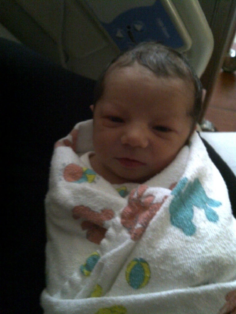 2011/06(June)/Grand Nephew Oliver Rosa-Borges Arrives/2011-06-05-Oliver Rosa-Borges.jpg.jpg